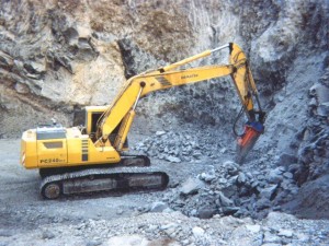 Excavaciones en piedra con martillo neumatico 1
